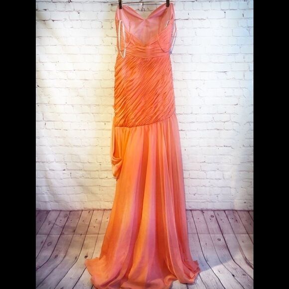 Mac Duggal Peach mermaid style prom dress size 4 - Picture 2 of 7